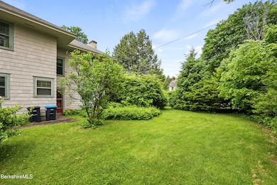private yard