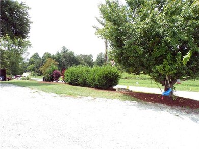 10 Cathedral View Ln, Hendersonville, NC 28792 - photo 4