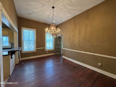 409 N Jackson St, Crystal Springs, MS 39059 - photo 5