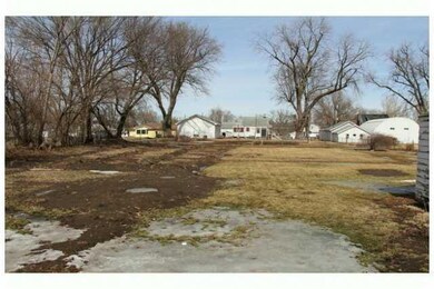 425 NW 50th Place, Des Moines, IA 50313 - photo 5