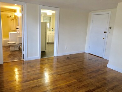 96 Greenleaf St unit 3, Quincy, MA 02169 - photo 3