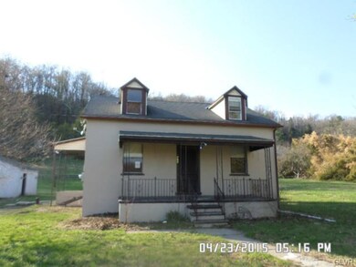 570 S Delaware Dr, Easton, PA 18042 - photo 5