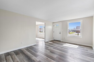 2045 Joyce Ave, Columbus, OH 43219 - photo 5