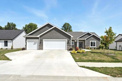 765 Waxwing Ct, Roanoke, IN 46783 - photo 3