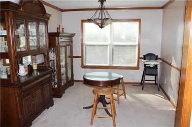 408 Maple Ct, Lansing, KS 66043 - photo 2