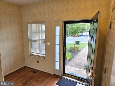 22 Arbor Cir, Colmar, PA 18915 - photo 2