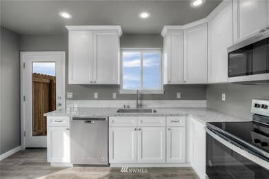 202 Oak St, Winlock, WA 98596 - photo 5