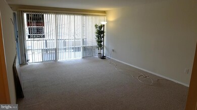 7549 Spring Lake Dr unit D-1, Bethesda, MD 20817 - photo 6