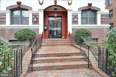 1495 Newton St NW unit 102, Washington, DC 20010 - photo 2