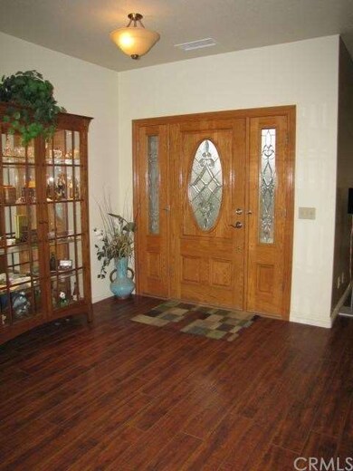 Gorgeous Front Entry to Home