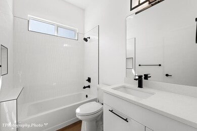 6 Bathroom 2