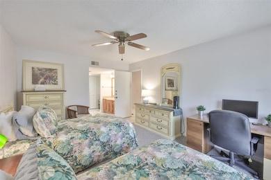 2.1 •_1st Primary Room – For Yourself, Guest or Investment Income with a full-size En-Suite providing thoughtfully placed for privacy