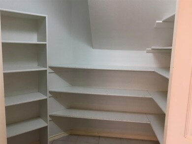 5806 Southampton Dr, Richardson, TX 75082 - photo 3