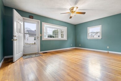 10 Davis Ct, Saugus, MA 01906 - photo 4