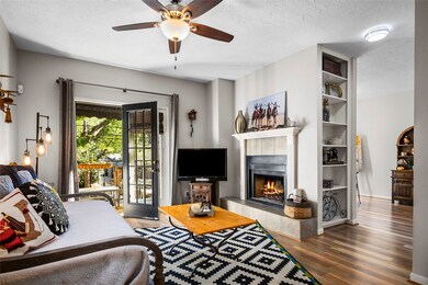 1718 Welch St unit E, Houston, TX 77006 - photo 7