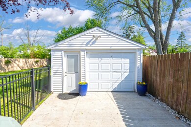 2761 Windemere Rd Birmingham non HDR-14