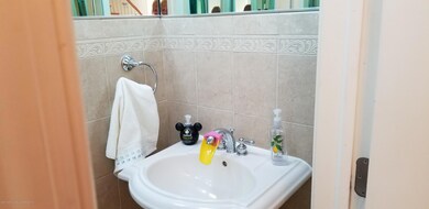 32 Calvanico Ln, Staten Island, NY 10314 - photo 6