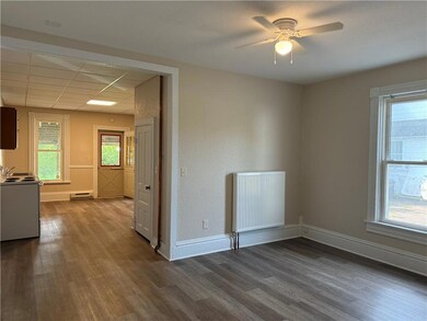 709 1/2 living room kitchen