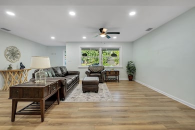 1105 Pinecrest Dr, Tallahassee, FL 32301 - photo 5