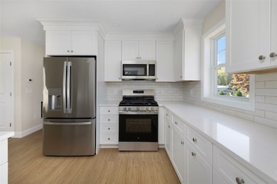 79 Pinehurst Ave, Warwick, RI 02889 - photo 6