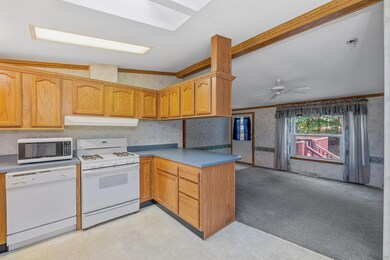 16 Saddle Back Cir, Campton, NH 03223 - photo 3