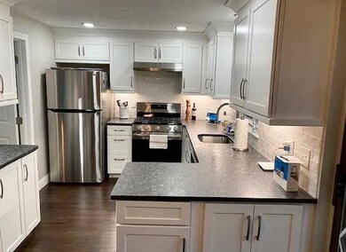 5 Burberry Ct, MerriMacK, NH 03054 - photo 2