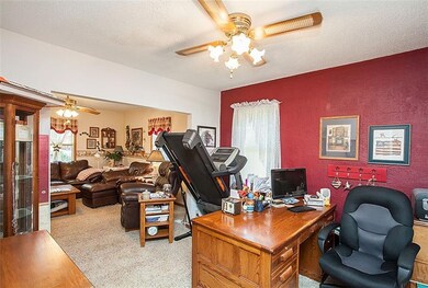 4024 SE 16th Ct, Des Moines, IA 50320 - photo 4