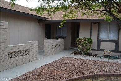 1417 N Mojave Rd, Las Vegas, NV 89101 - photo 3