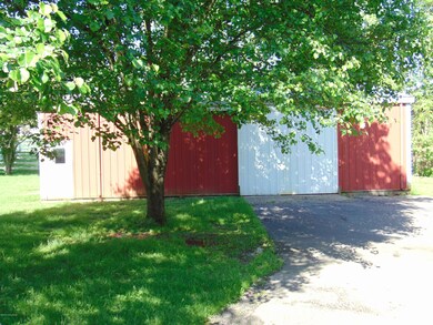 7901 E Manslick Rd, Louisville, KY 40228 - photo 6