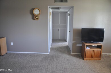 11122 W Emerald Dr, Sun City, AZ 85351 - photo 6