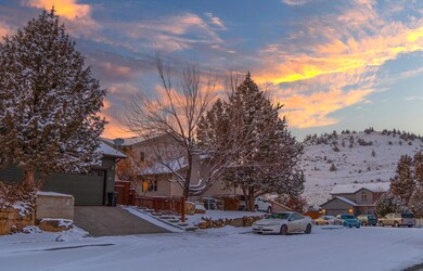 Pilot-Butte---house---hi-rez