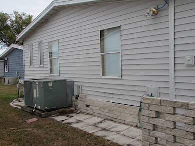 10801 Hayden Ave, New Port Richey, FL 34655 - photo 4