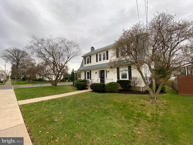 500 W High St, Womelsdorf, PA 19567 - photo 2