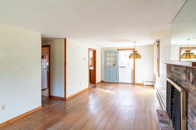 7 Elm St, Vineyard Haven, MA 02568 - photo 4