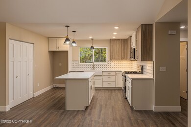 10501 W Glacier Peak Dr, Wasilla, AK 99623 - photo 6