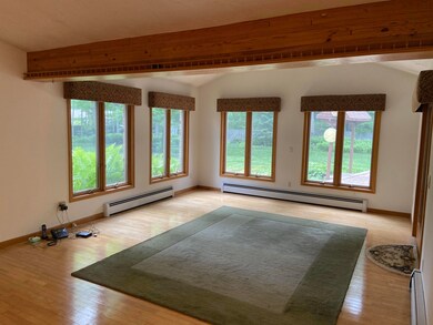 KARSLAKE SITTING ROOM