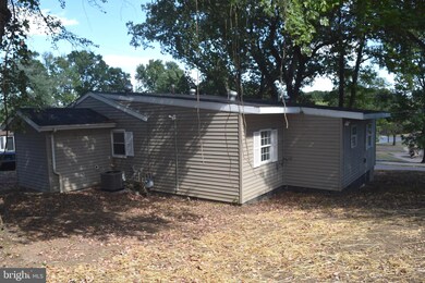 6413 L St, Capitol Heights, MD 20743 - photo 3