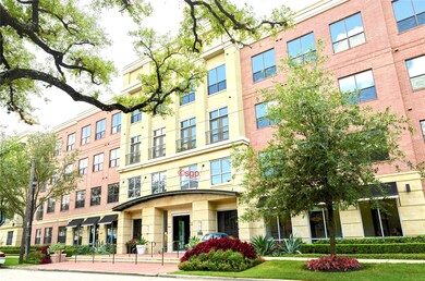 Located in Montrose with easy access to Randalls,