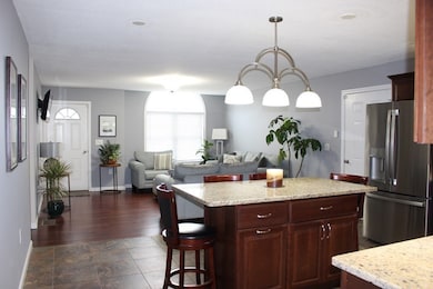 11 Orange St, West Springfield, MA 01089 - photo 7