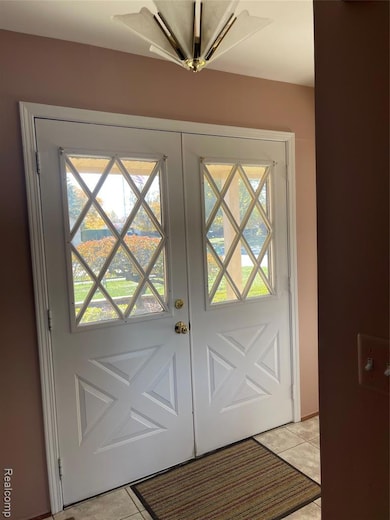 17903 Red Oaks Dr, Macomb, MI 48044 - photo 6