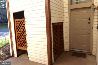 18118 Windsor Hill Dr, Olney, MD 20832 - photo 3