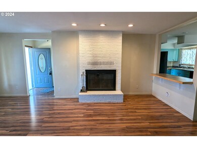 21301 SW Christensen Rd, Sheridan, OR 97378 - photo 5