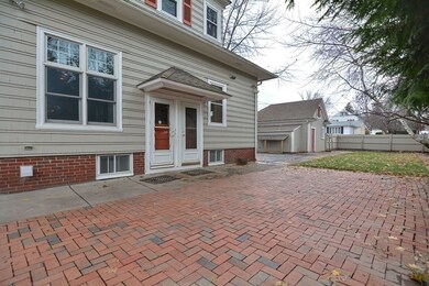 562 Laurel Hill Ave, Cranston, RI 02920 - photo 5