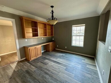 502 N Main St, Elk City, OK 73644 - photo 5