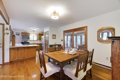 108 Spruce Ln, Bushkill, PA 18324 - photo 5