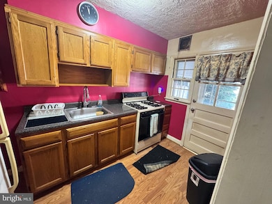 1922 Dineen Dr, Dundalk, MD 21222 - photo 4