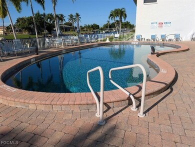 4940 Vincennes St unit 204, Cape Coral, FL 33904 - photo 2
