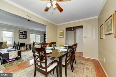 9549 Saluda Ct, Lorton, VA 22079 - photo 6