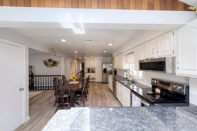 17 Camden Ave, Worcester, MA 01604 - photo 7