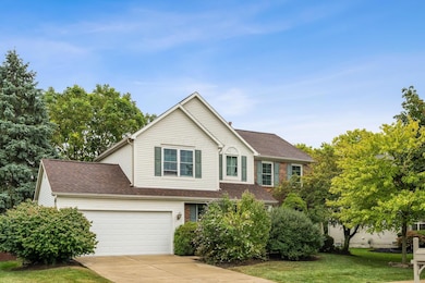 1-web-or-mls-4898 Davidson Run Dr-101